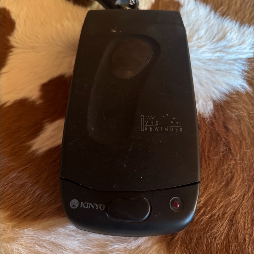 Kinyo 1-Way VHS Rewinder UV-428 Black Video Cassette Tape Rewinder Tested Works